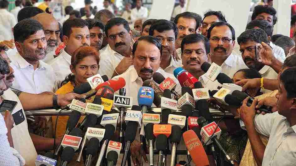 ஹரித்வார் செல்வதாக கூறி அமித்ஷாவை சந்தித்தது ஏன்? செங்கோட்டையன் விளக்கம்