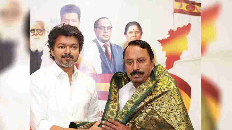 தவெகவில் இணைந்தார் ஏ.கே.செங்கோட்டையன்…